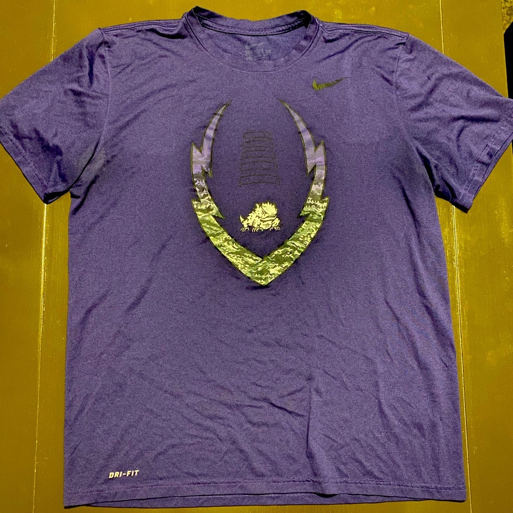 Nike TCU Football shirt sleeve shirt, men’s large, purple